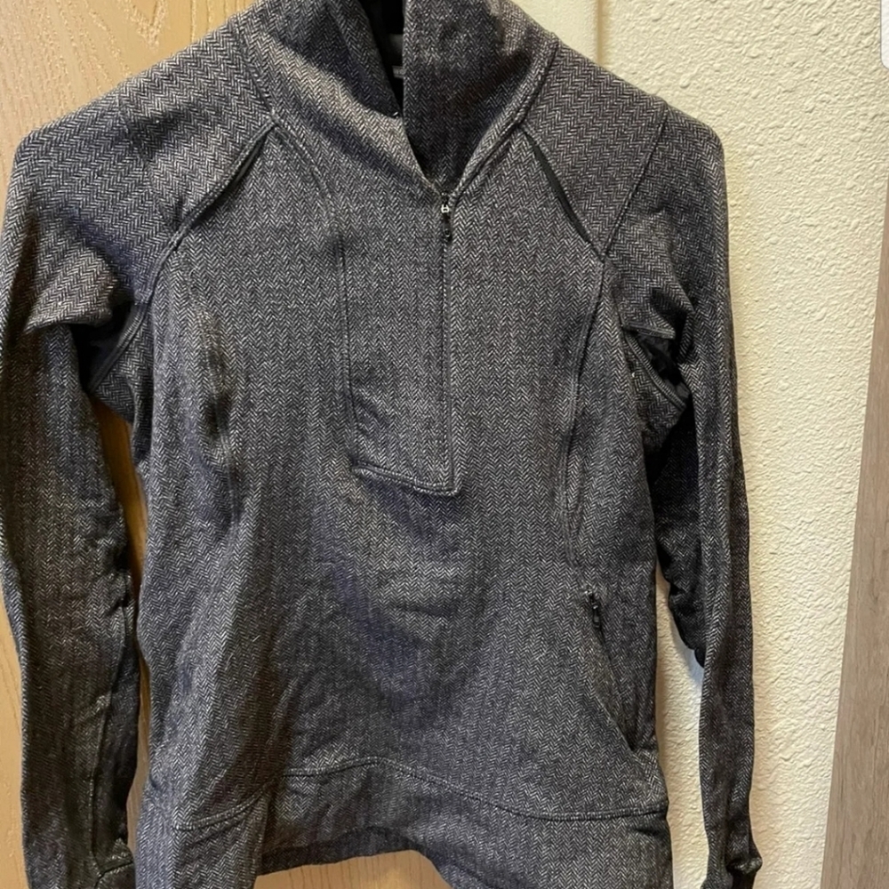 Lululemon Pullover - Picture 2 of 3